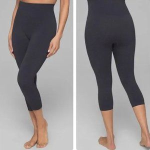 SOMA New With Tags NWT Slimming Crop Leggings Black Size M